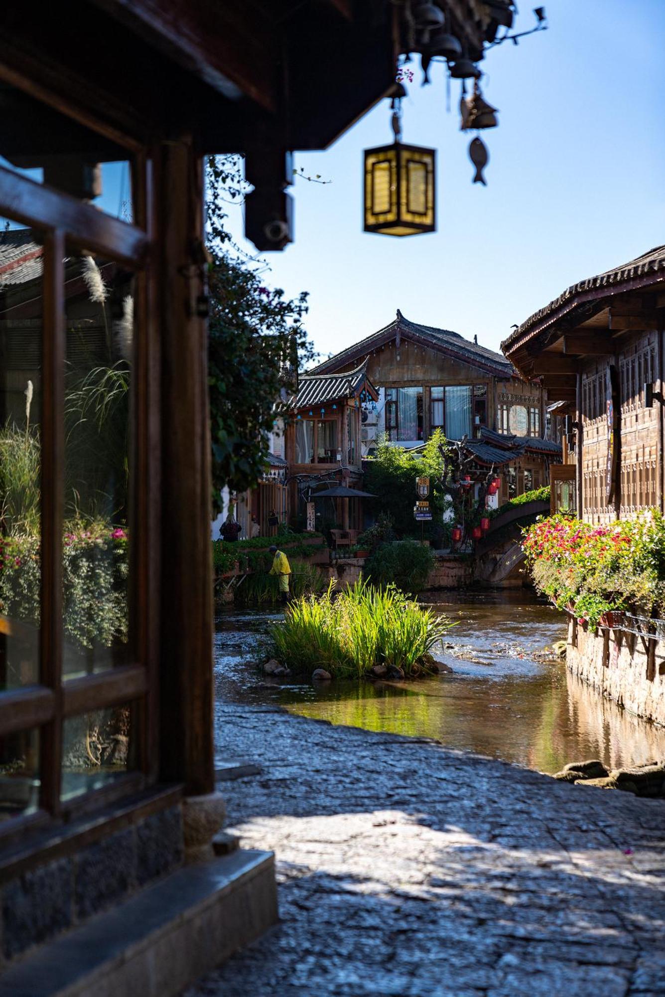 Jun Bo Xuan Boutique Hotel Лицзян Экстерьер фото